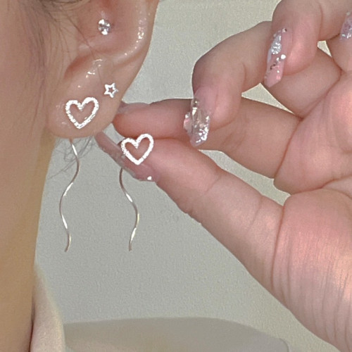 ✨Winter & New Year Love Wave Tassel Earrings💖