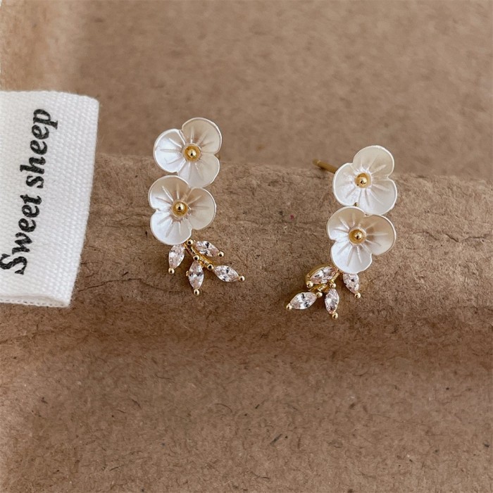 ✨Daily & Party Camellia Plum Stud Earrings🌸