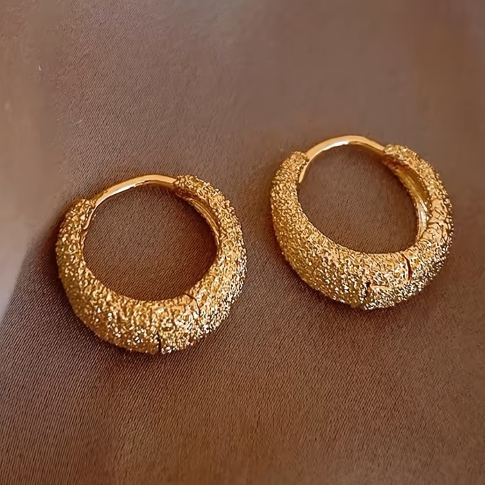 Minimalist Frosted Plain Hoop Earrings for Daily Commute and Holiday Gifting