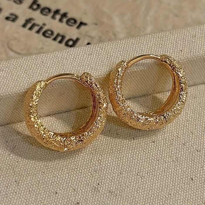 Minimalist Frosted Plain Hoop Earrings for Daily Commute and Holiday Gifting
