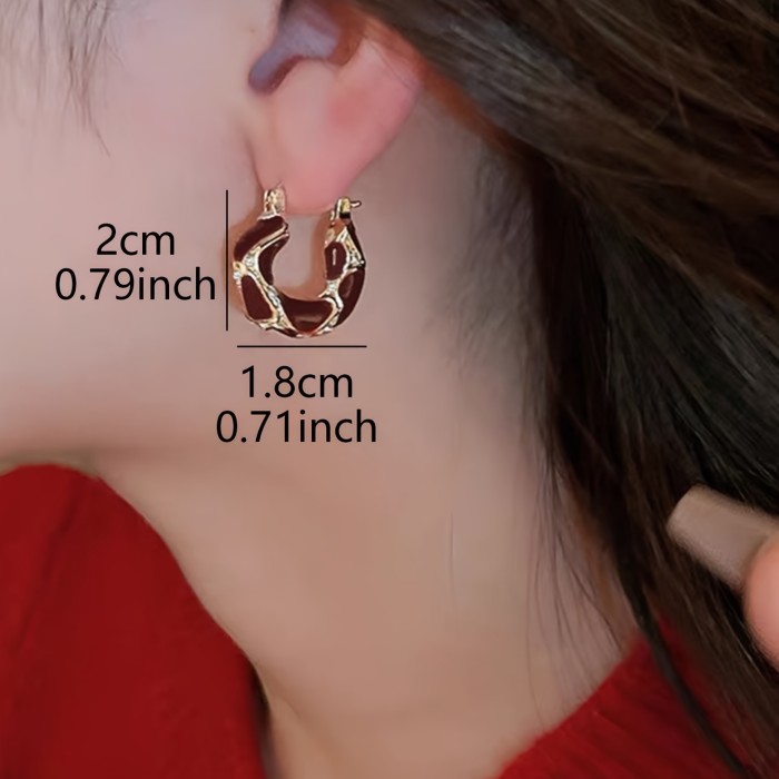 Retro French Elegant Circle Ear Cuffs for Daily Commute and Autumn Winter Dating