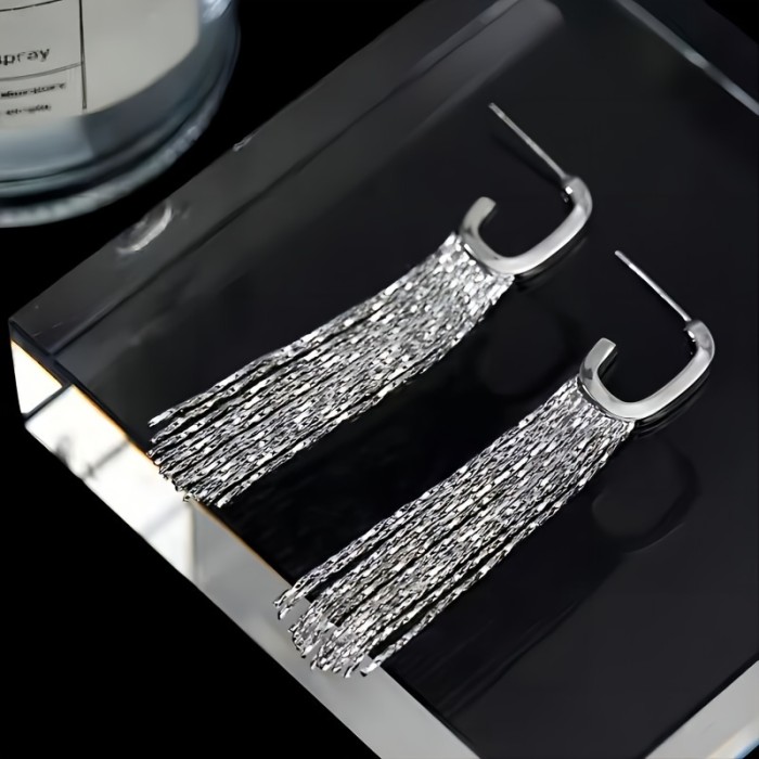 Geometric G Tassel Earrings for Daily Commute and Weekend Brunches