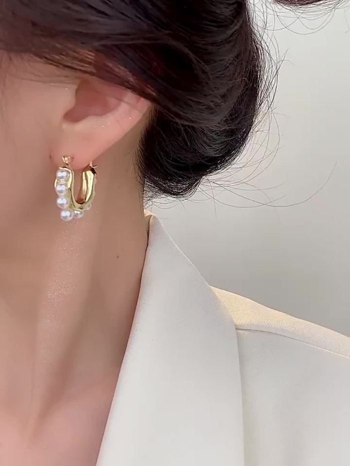 Personality Exquisite Hoop Earrings for Casual Dates and Friend Gatherings