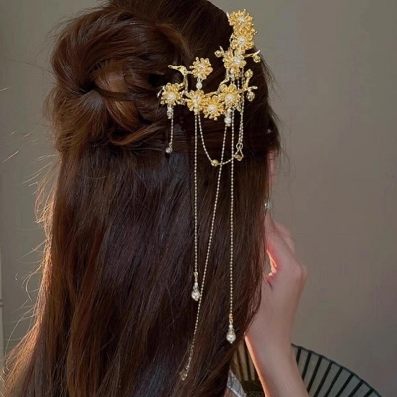 High-End Golden Plum Hairpin for Weekend Gatherings and Tea Events