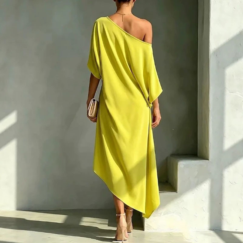 Minimalist Solid Twist Waist Midi Dress for Holiday Photoshoots and Small Gatherings