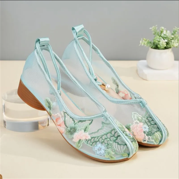 Embroidered Mesh Vintage Thick Heel Sandals Soft Non Slip Shoes