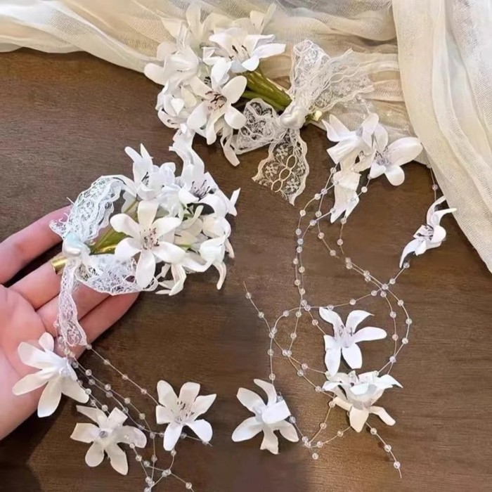 White Floral Tassel Lace Bow Hair Clip, Flower Hairpiece for Weddings and Special Occasions