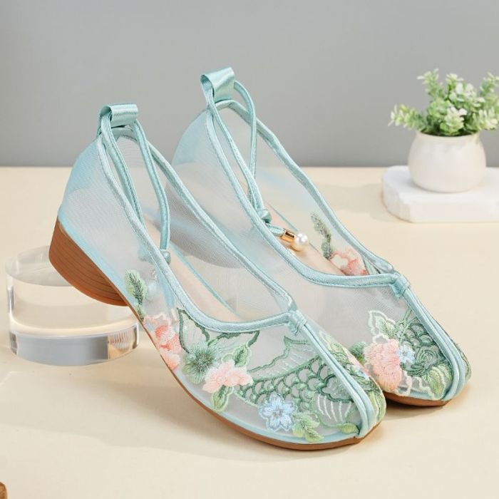 Embroidered Mesh Vintage Thick Heel Sandals Soft Non Slip Shoes