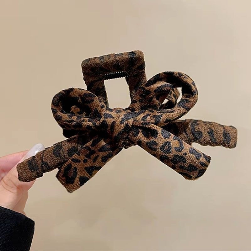 Large Leopard Print Bow Shark Clip For Ponytails, Buns And Parties, Suitable For Thick Hair