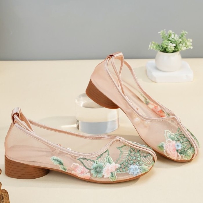 Embroidered Mesh Vintage Thick Heel Sandals Soft Non Slip Shoes