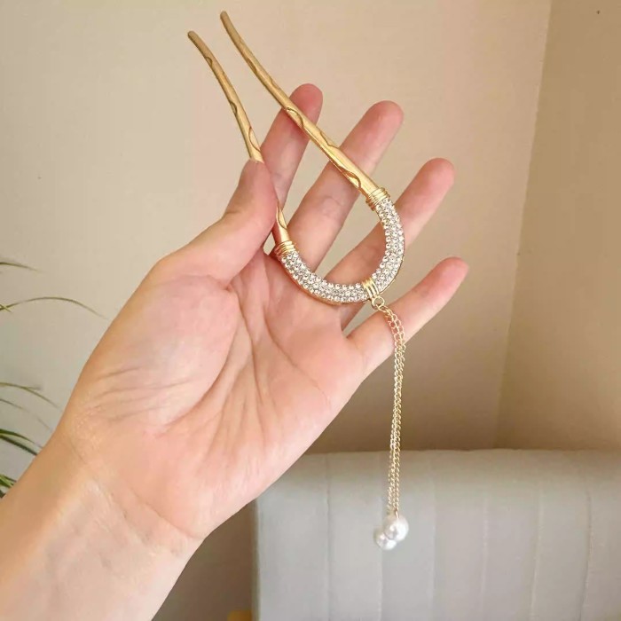 Luxury Golden Tassel U-Shaped Hair Fork For Wedding & Office Wear