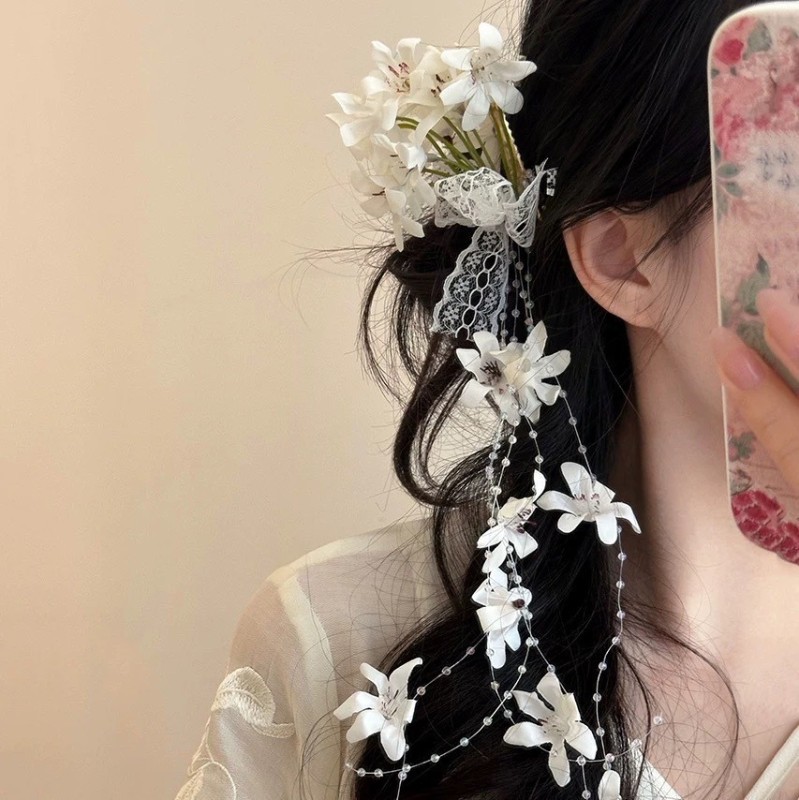 White Floral Tassel Lace Bow Hair Clip, Flower Hairpiece for Weddings and Special Occasions