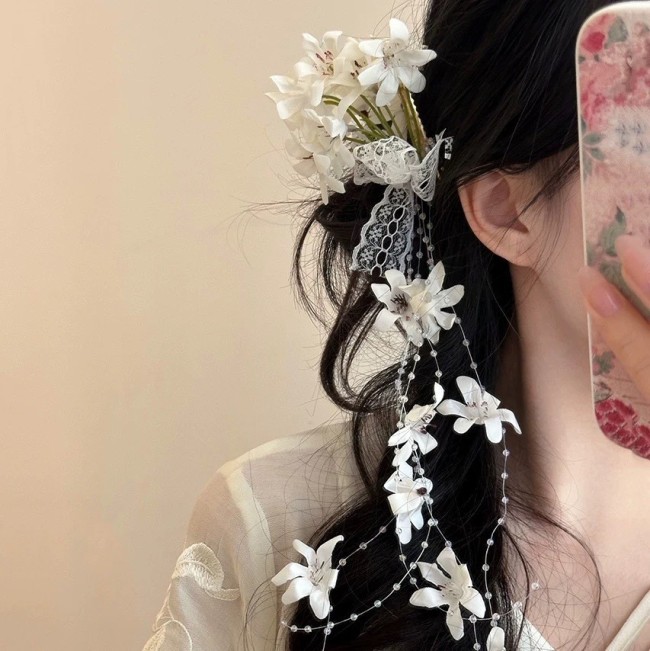 White Floral Tassel Lace Bow Hair Clip, Flower Hairpiece for Weddings and Special Occasions