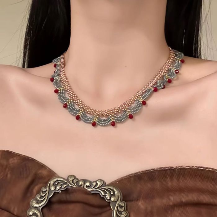 Retro Court Style Seed Bead Woven Lace Clavicle Chain For Banquets And Daily Elegant Styling