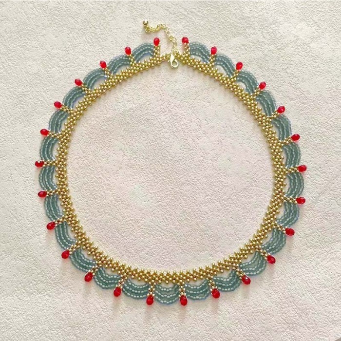 Retro Court Style Seed Bead Woven Lace Clavicle Chain For Banquets And Daily Elegant Styling