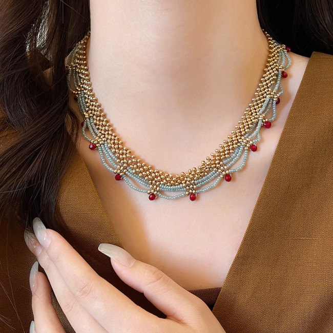 Retro Court Style Seed Bead Woven Lace Clavicle Chain For Banquets And Daily Elegant Styling