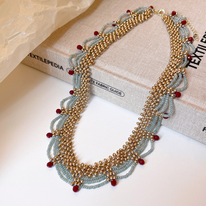 Retro Court Style Seed Bead Woven Lace Clavicle Chain For Banquets And Daily Elegant Styling