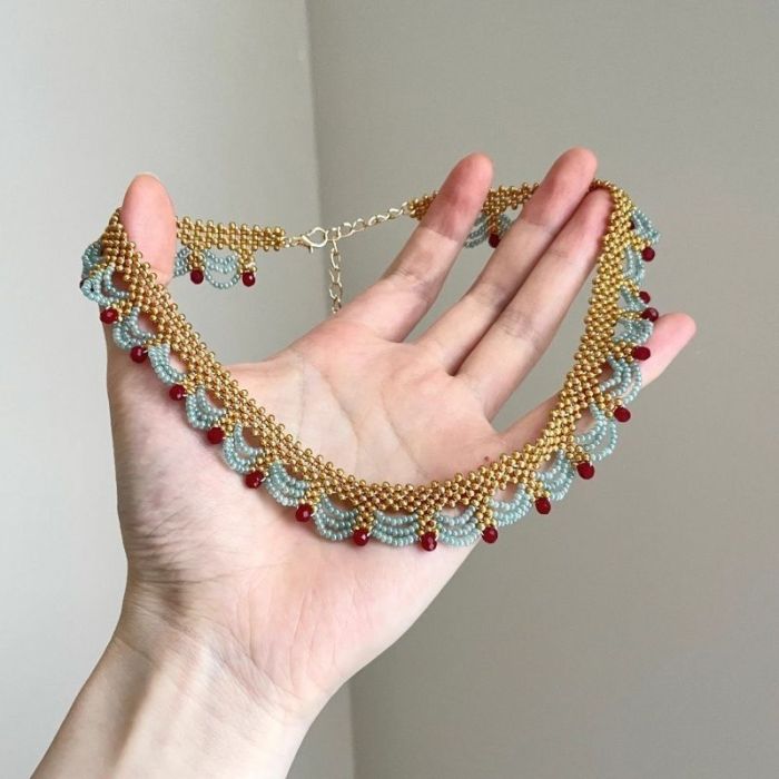Retro Court Style Seed Bead Woven Lace Clavicle Chain For Banquets And Daily Elegant Styling