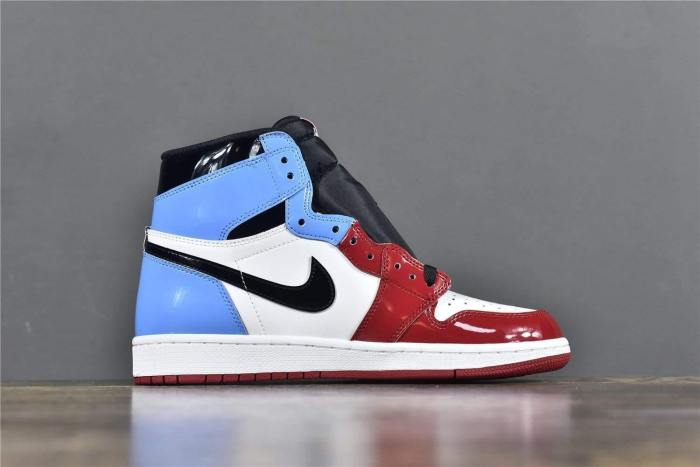 Jordan 1 Retro High Fearless UNC Chicago