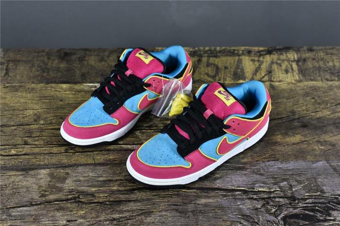 Nike Dunk SB Low Ms. Pacman