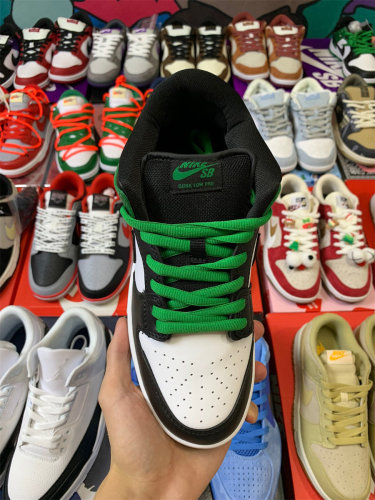 Nike SB Dunk Low 'Classic Green'