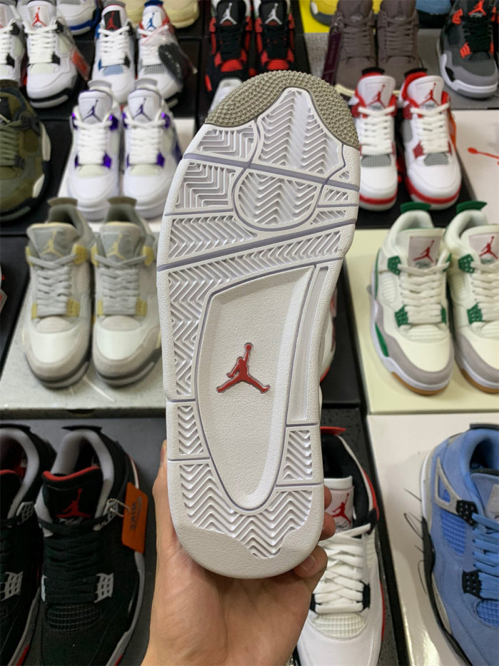 Air Jordan 4 Retro Tech White