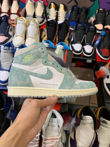 Air Jordan 1 Retro 'Turbo Green'