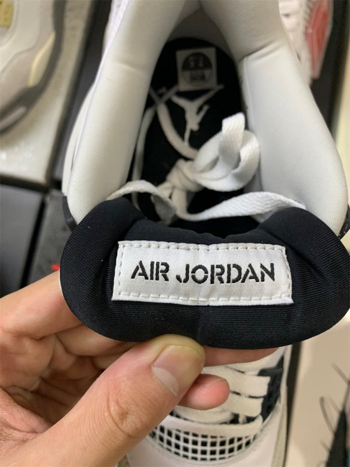 Air Jordan 4 Retro Military Black