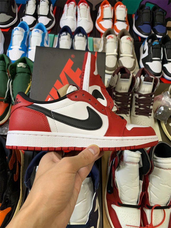 Air Jordan 1 Low ‘Chicago’ White Red