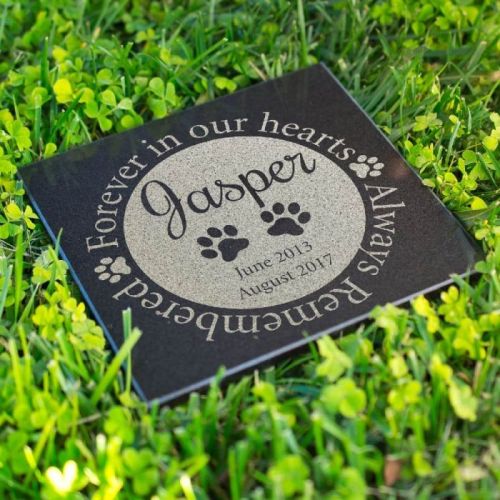 personalized-engraved-pet-memorial-stone-paw-circle-forever-in-our-hearts