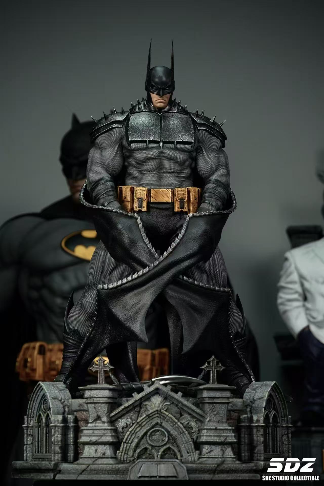 PRE-ORDER SDZ STUDIO ABSOLUTE BATMAN 1/4 SIZE Full statue Polystone