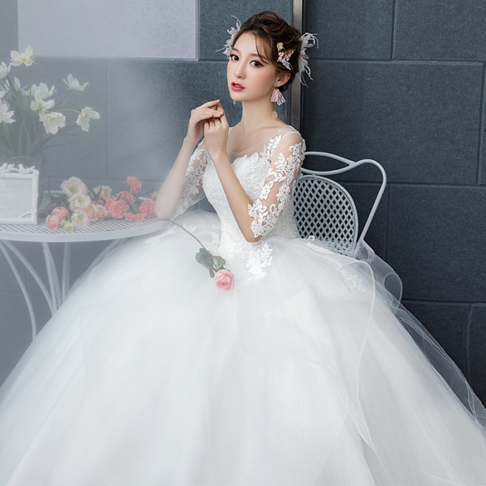 Wedding dress new show thin peng skirt neat simple marriage Korean princess star Hepburn son department go out yarn