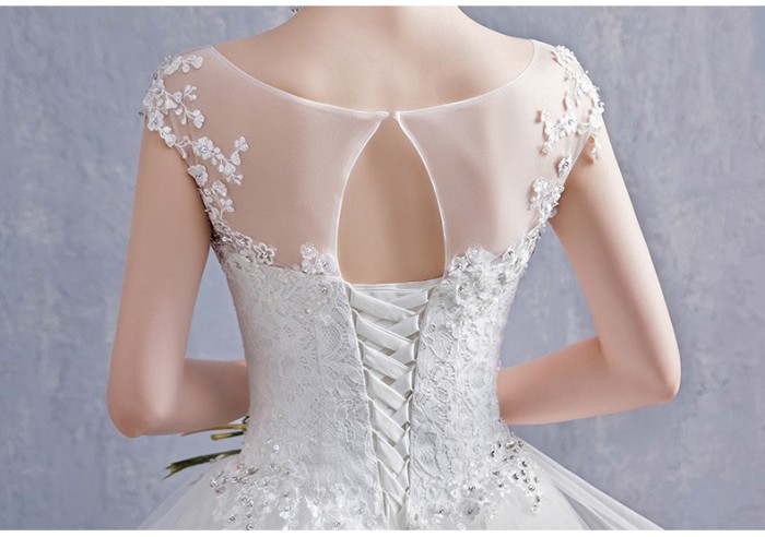 Wedding dress new French Hepburn vintage flat bridal gown slimming white conservative small children's dress