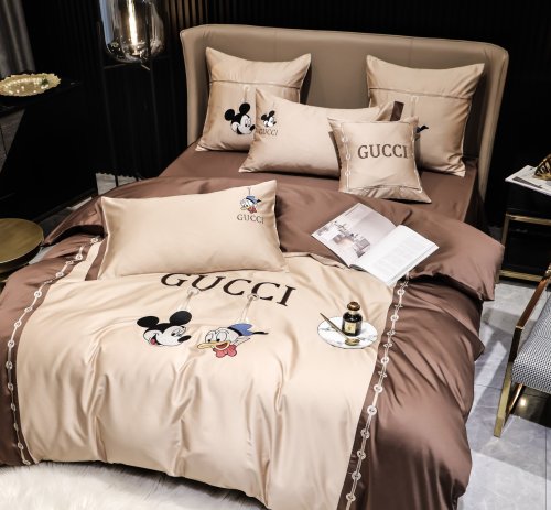 グッチ寝具カバーコピー 大人気2022新品 GUCCI 寝具カバー綿１０ ０％ 4点セット