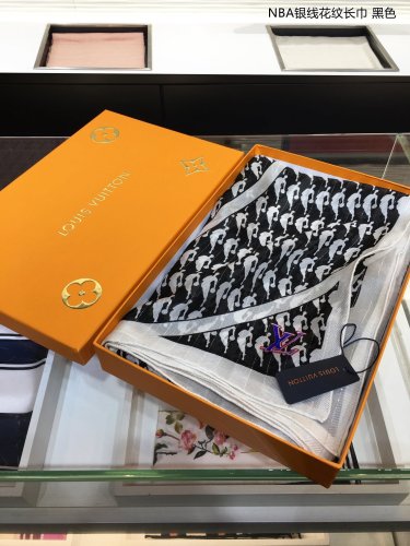 ルイヴィトンマフラーコピー 定番人気2022新品 Louis Vuitton 男女兼用 シルク スカーフ