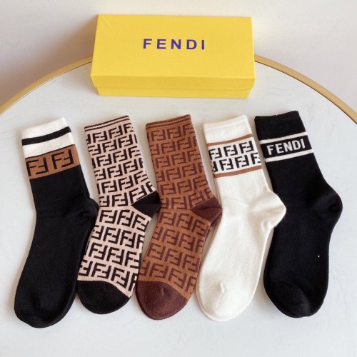 フェンディ靴下コピー 2022新品注目度NO.1 FENDI 男女兼用 靴下