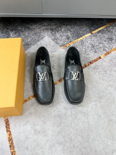 ルイヴィトン靴コピー 大人気2022新品 Louis Vuitton メンズ パンプス