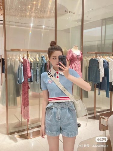 ミュウミュウ服コピー 2022新品注目度NO.1 MIUMIU レディース 半袖Tシャツ