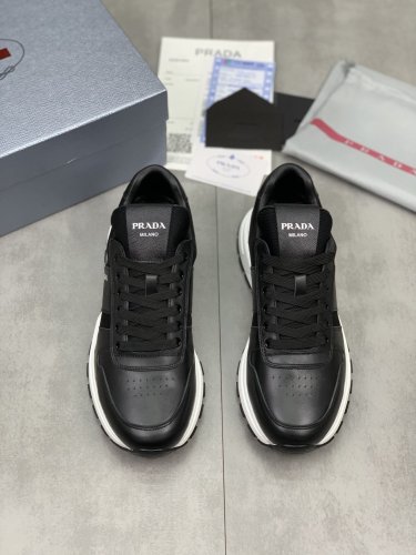 プラダ靴コピー 大人気2022新品 PRADA メンズ スニーカー
