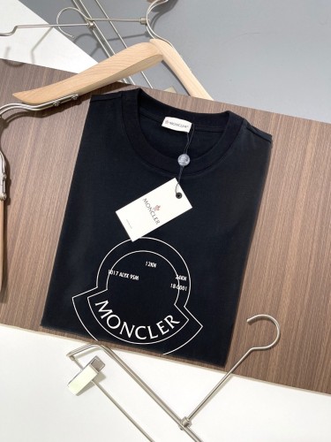モンクレール服コピー 定番人気2022新品 Moncler メンズ 半袖Tシャツ2色