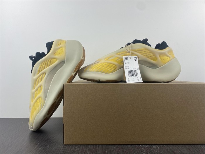 Free shipping maikesneakers Free shipping maikesneakers Yeezy Boost 700 V3 HP5425