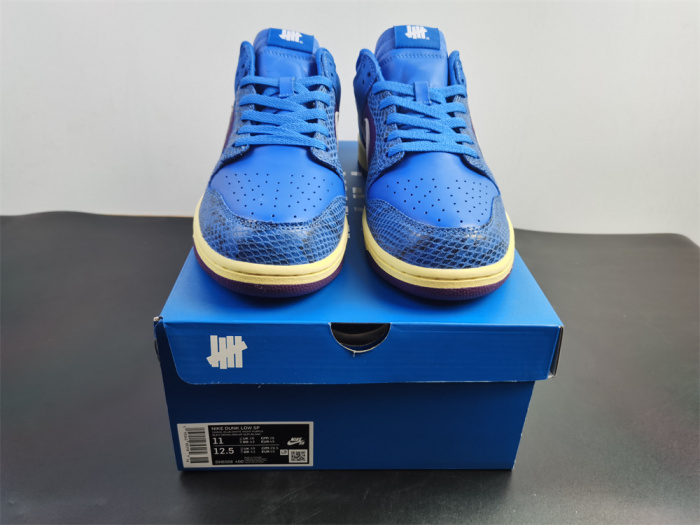 Free shipping from maikesneakers UNDEFEATED x Nike SB Dunk Low DH6508-400