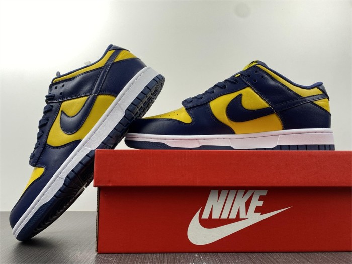 Free shipping from maikesneakers Nike SB Dunk Low Michigan DD1391-700