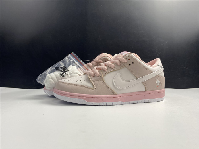 Free shipping from maikesneakers Nike Dunk SB Pink BV1310-012