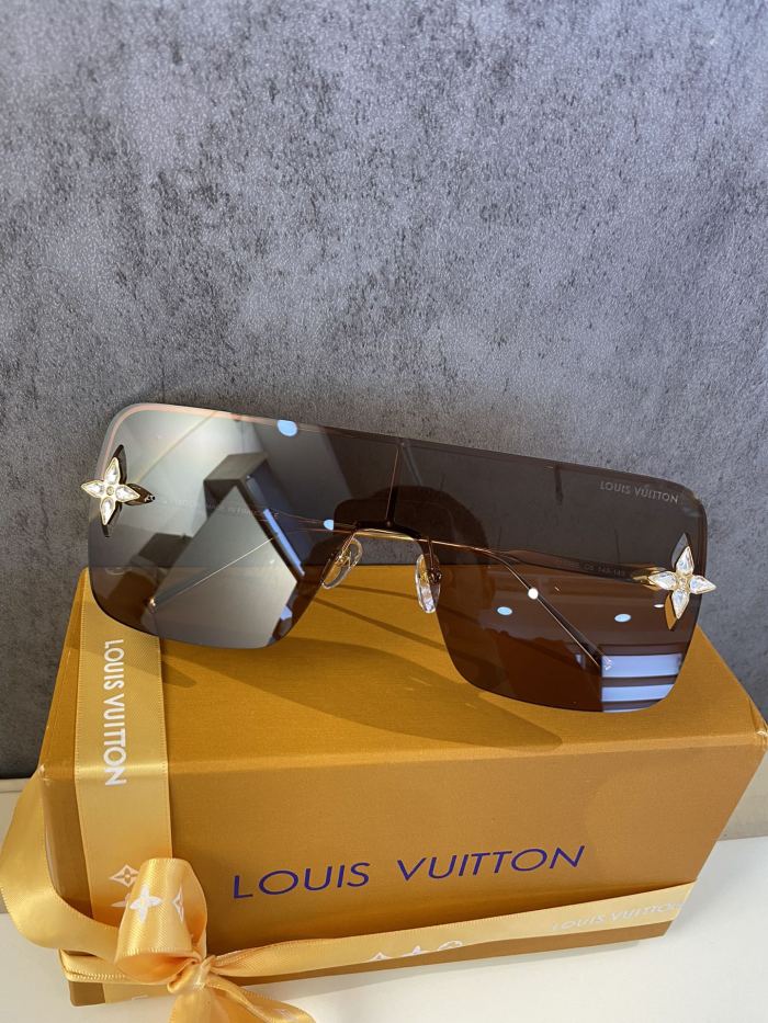 Free shipping maikesneakers L*ouis V*uitton Glasses Top