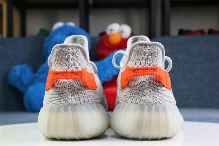 Free shipping maikesneakers Free shipping maikesneakers Yeezy Boost 350 V2 Tail Light