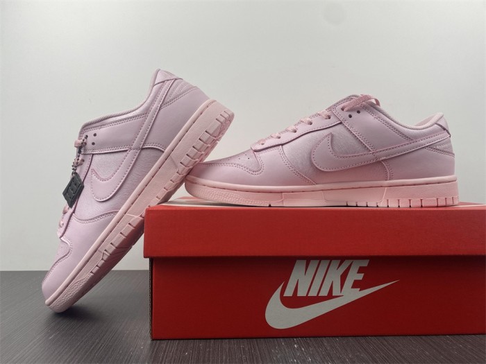 Free shipping from maikesneakers Nike SB Dunk Low Pink 921803-601