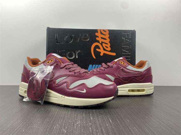 Free shipping from maikesneakers Nike Air Max 1 DO9549-001