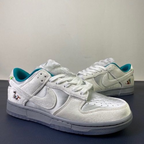 Free shipping from maikesneakers Nike SB Dunk Low