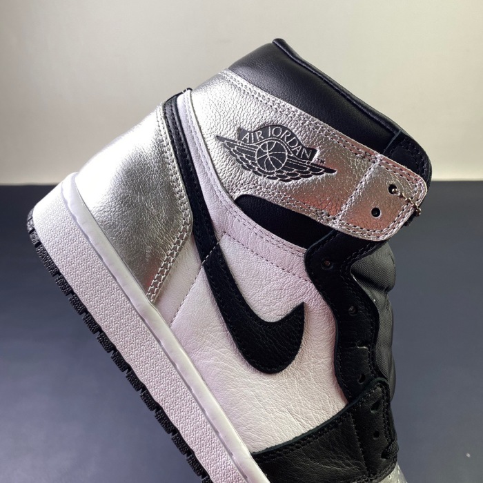 Free shipping maikesneakers Air Jordan 1 High OG WMNS “Silver Toe” CD0461-001